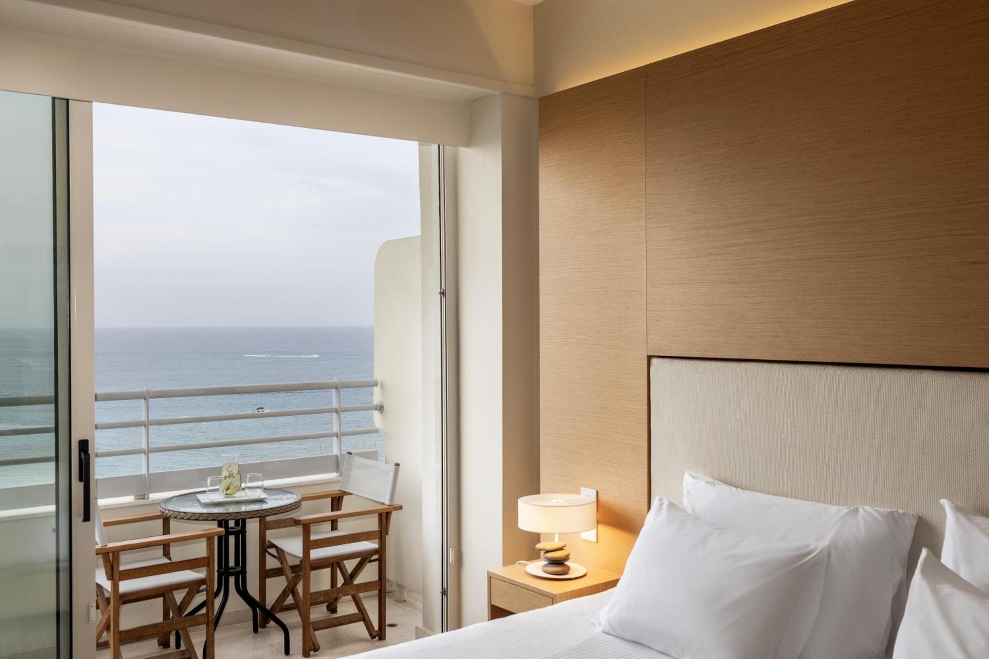 Capo Bay Hotel Protaras Bagian luar foto Deluxe sea view room