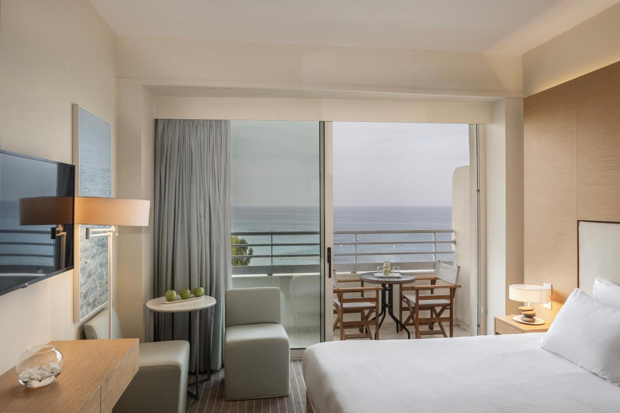 Capo Bay Hotel Protaras Bagian luar foto Deluxe room with sea view